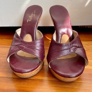 Authentic Polly’s! Polly of California, the original Hollywood pool shoe✨